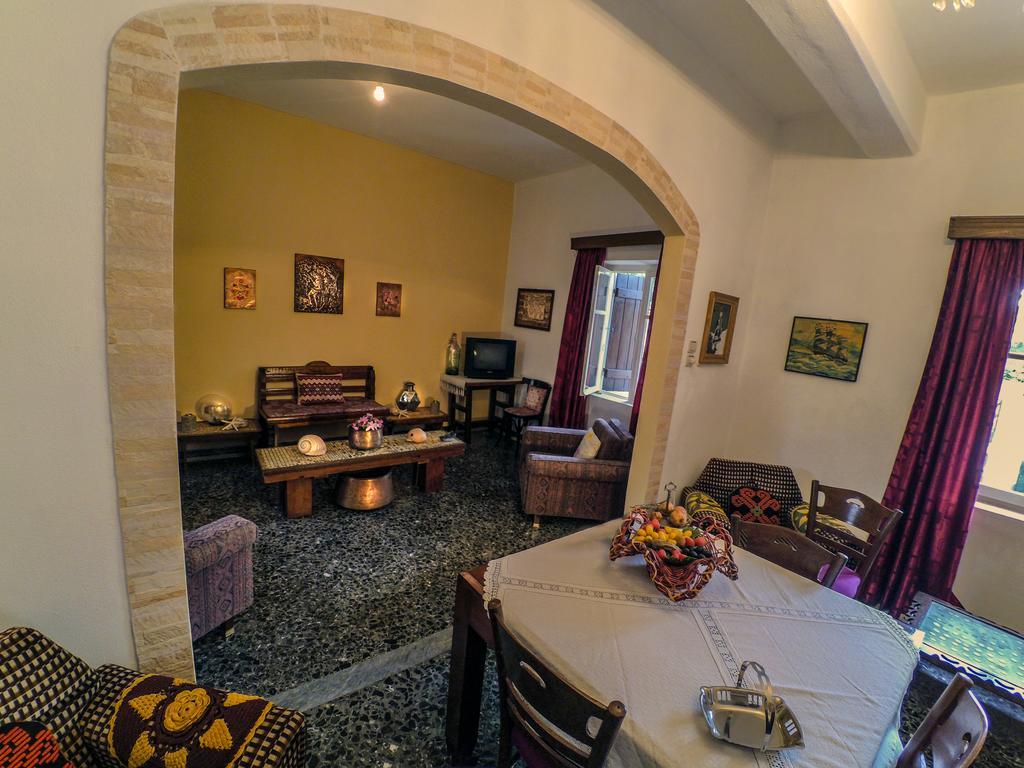 Appartement Venezian Castle House à Kíssamos Extérieur photo