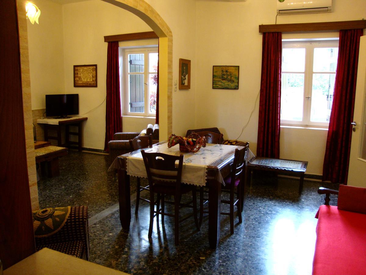 Appartement Venezian Castle House à Kíssamos Extérieur photo